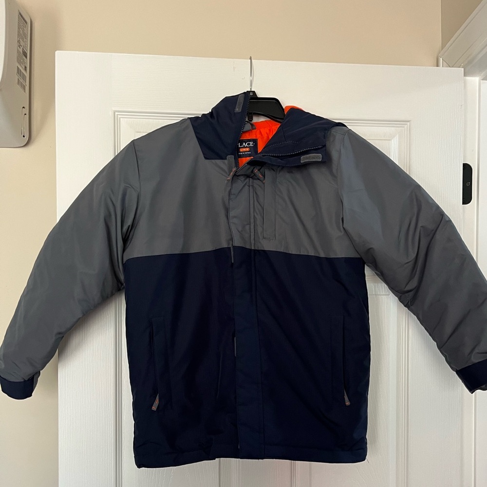 Boys youth winter coat Children’s Place Large